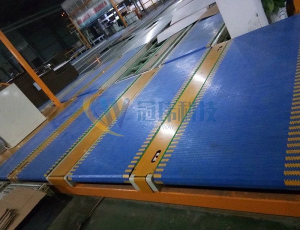 Module conveyor motorized trolley